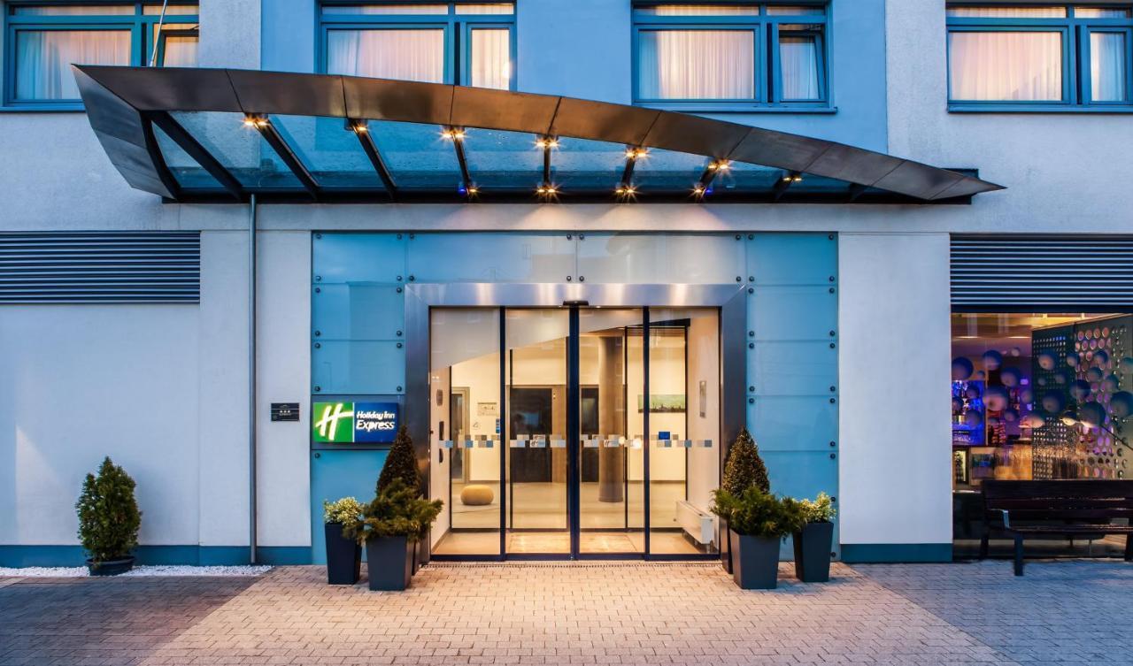 Holiday Inn Express Munchen Messe, An Ihg Hotel Feldkirchen  Exterior photo